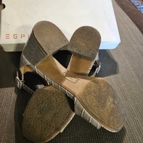 Esprit Baylee grey croc-embossed strappy sandals 8.5M - Picture 4 of 4